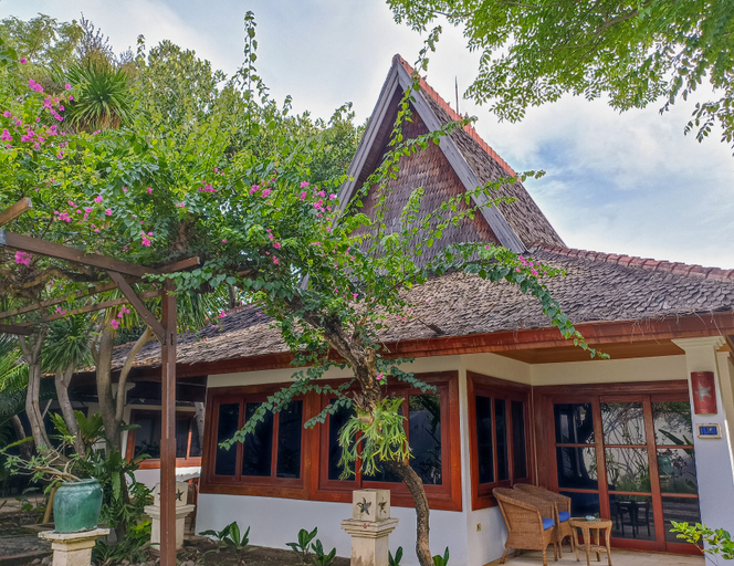 Exterior & Views 2, Villa Almarik Resort, Lombok