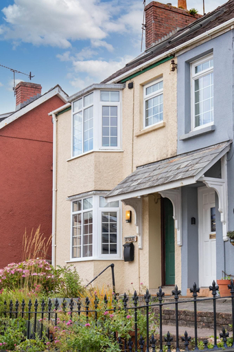 Exterior & Views 2, Ivydene - Beautiful Cottage Stone Throw From Beach Wonderful Sea Views, Pembrokeshire