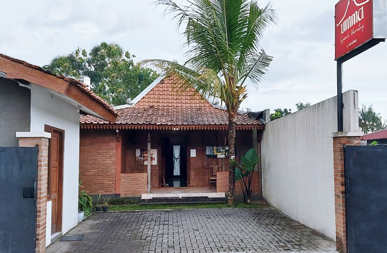 Exterior & Views 5, Umma Syariah Homestay, Sleman