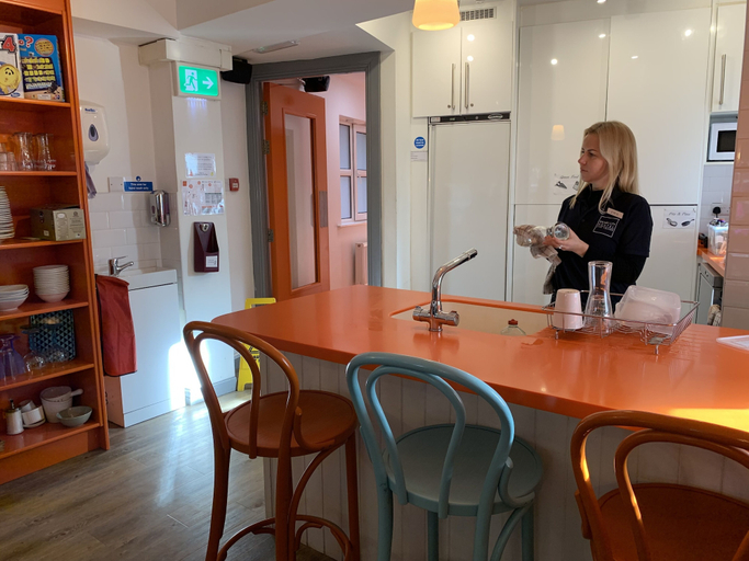 Food & Drinks 5, Galway City Hostel & Bar