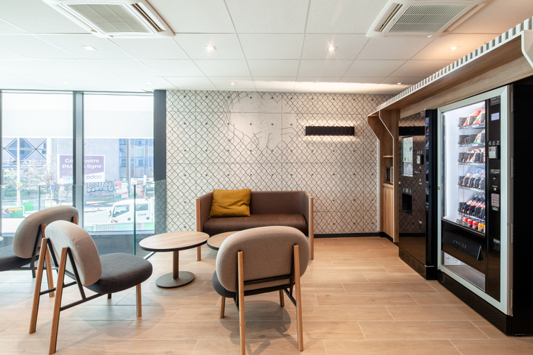 Public Area 3, B&B HOTEL Paris Porte de Bagnolet, Seine-Saint-Denis
