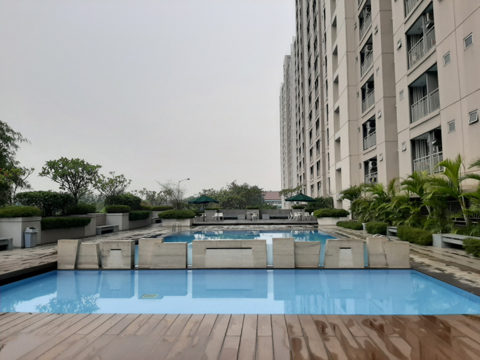 Sport & Beauty 3, Elegant and Comfy Studio at Bintaro Park View Apartment By Travelio, South Jakarta