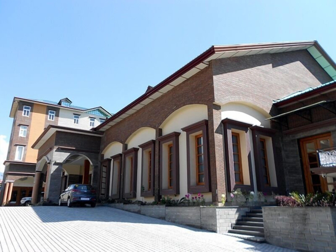 Exterior & Views 2, Sterling Banquet and Hotel, Kangra