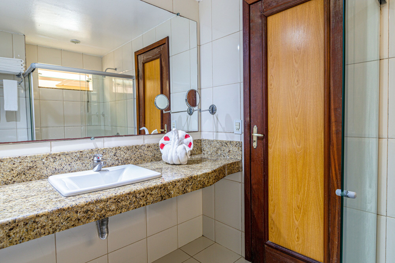 Bathroom 5, Nauticomar Resort All Inclusive & Beach Club, Porto Seguro