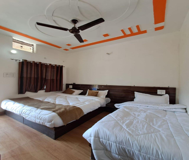 Bedroom 4, Kedar Chaukhamba Homestay, Rudraprayag
