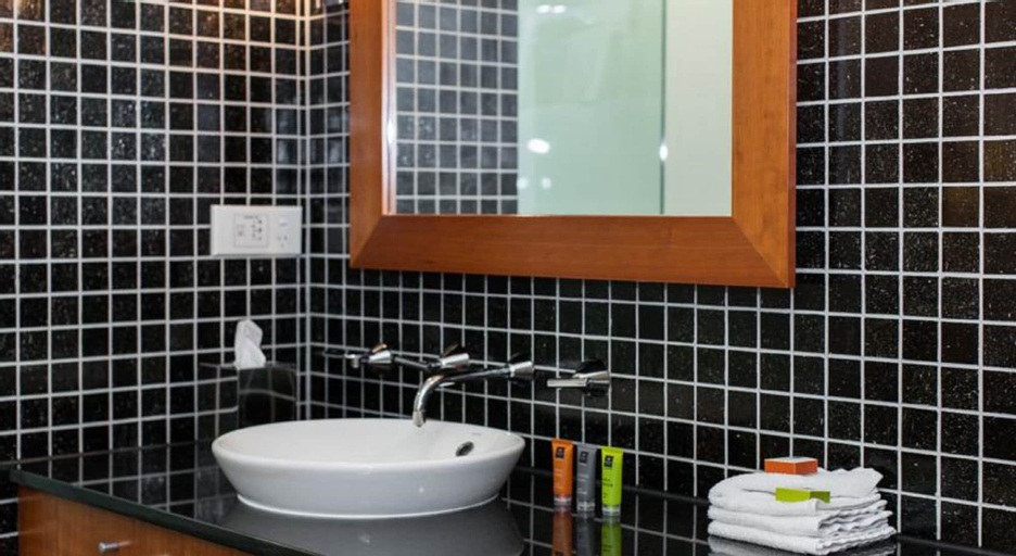 Bathroom 4