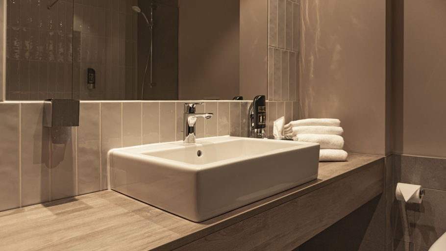 Bathroom 3, H24 Stadthotel Bernau, Barnim