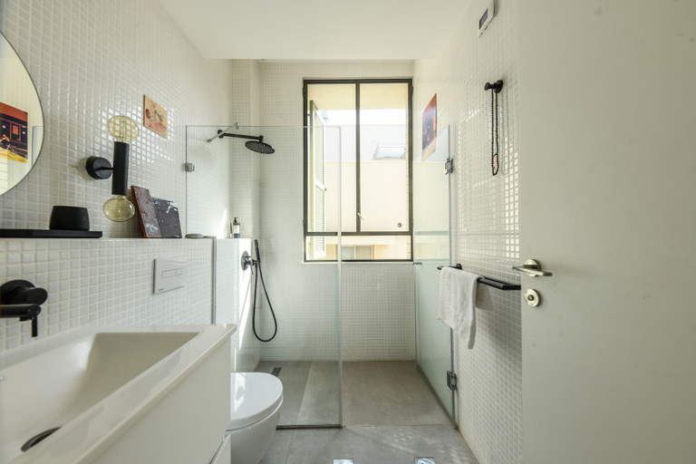 Bathroom 4, Artistic 2BD Apt w Balcony on Montefiore