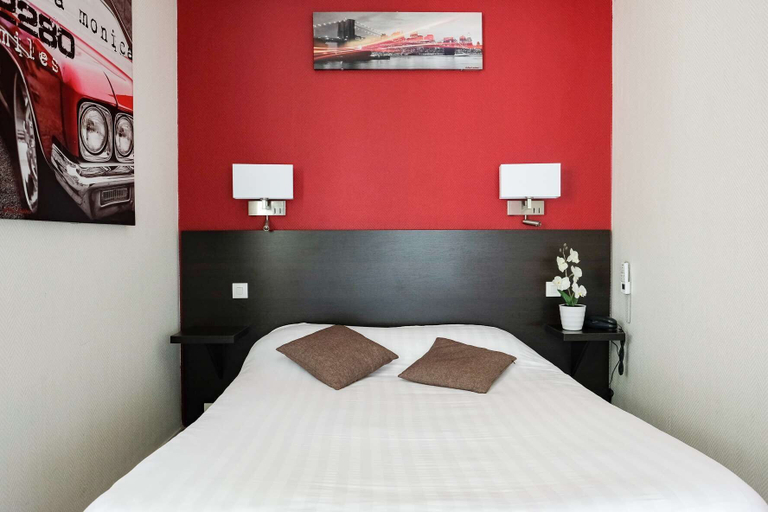 Bedroom 3, Hôtel Notre Dame, Gironde