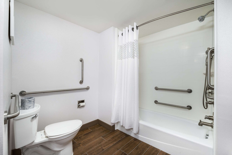 Bathroom 6