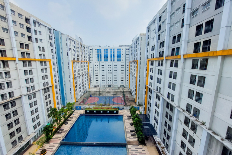 Sport & Beauty, Cozy and Minimalist Studio Room Paramount Skyline Apartment By Travelio, Tangerang