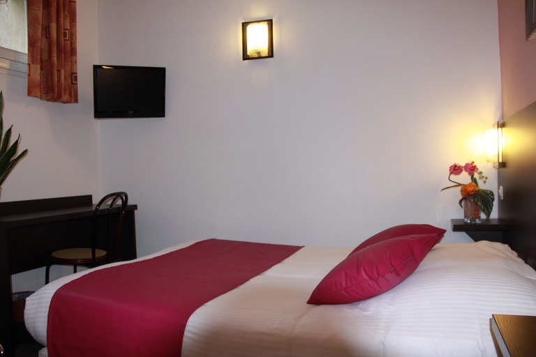 Bedroom 3, Hôtel Notre Dame, Gironde