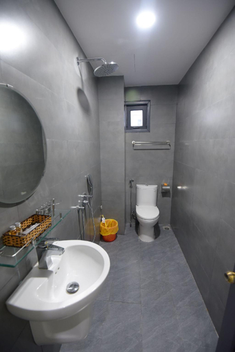 Bathroom 4, ChienHoa Homestay, Da Nang