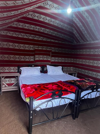 Bedroom 2, Wadi rum boutique camp & jeep tour, Quaira