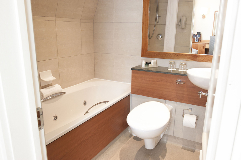 Bathroom 5, Harbour Heights Hotel, Poole