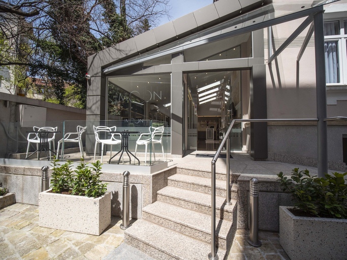 Exterior & Views 2, The Moon Boutique Hotel, Stolichna