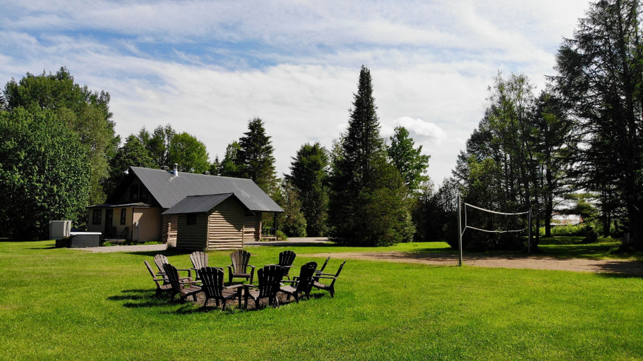 Others 4, Les Chalets Tourisma - Le Chalet du 4e, Portneuf