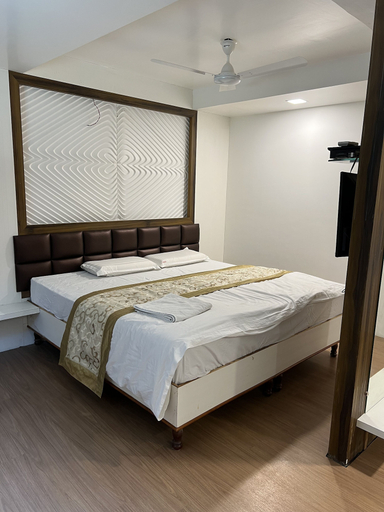 Bedroom 3, HOTEL NIRAJ INTERNATIONAL , Parbhani