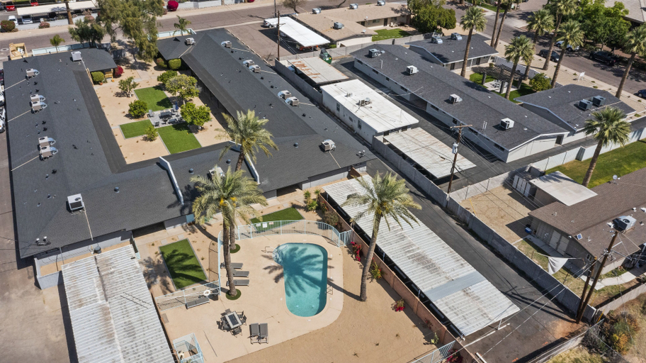 Exterior & Views, Lovely 1-bedroom condo in Biltmore, Maricopa