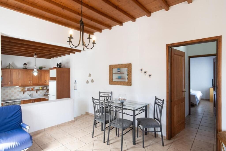 Others 5, Elegance 2 Bedroom Escape in Psarou, South Aegean