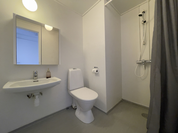 Bathroom 4, BORG Sommerhotell, Ålesund