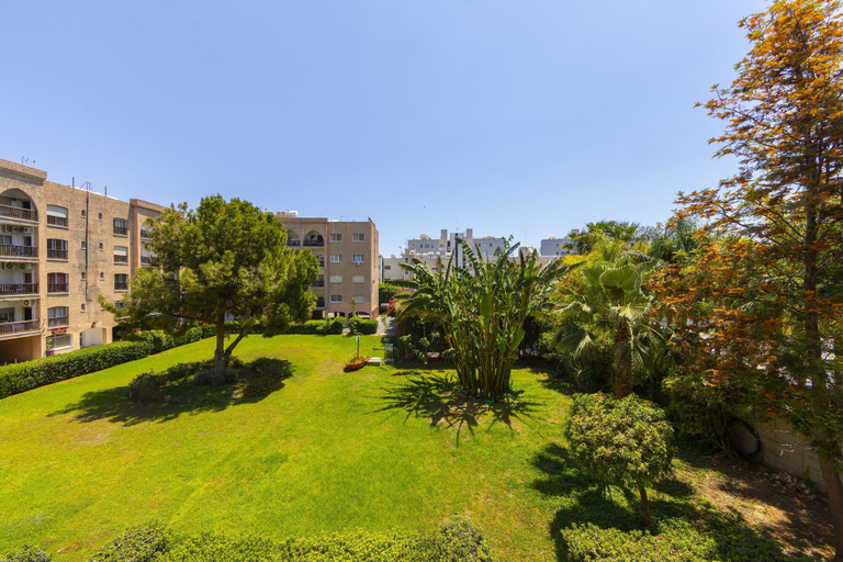 Exterior & Views 2, Castle Holiday Apartments