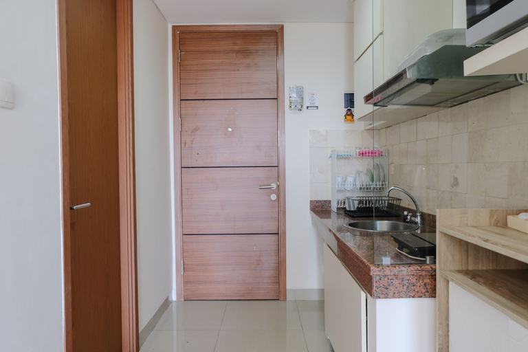 Others 2, Homey and Cozy Studio Apartment at Dago Suites By Travelio, Bandung
