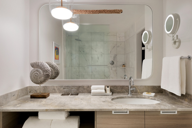 Bathroom 4, Seaside Hotel North Vancouver, Greater Vancouver