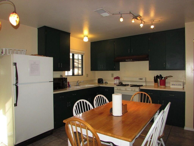 Others 4, 092 - Crestwood Retreat, San Bernardino