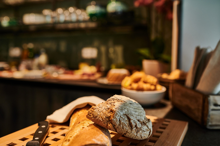 Food & Drinks 5, Serviced Luxury Chalet Evi, Zell am See