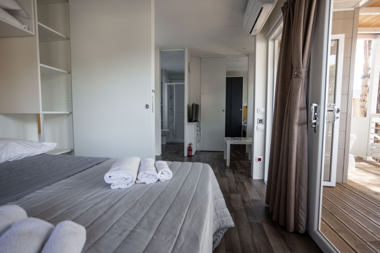 Bedroom 2, Anxur Village Camping, Latina