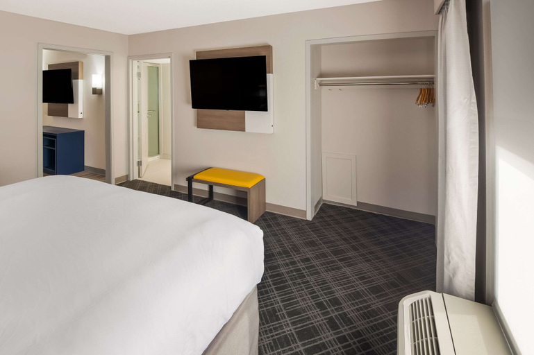 Bedroom 3, Comfort Inn & Suites Fishers - Indianapolis, Hamilton