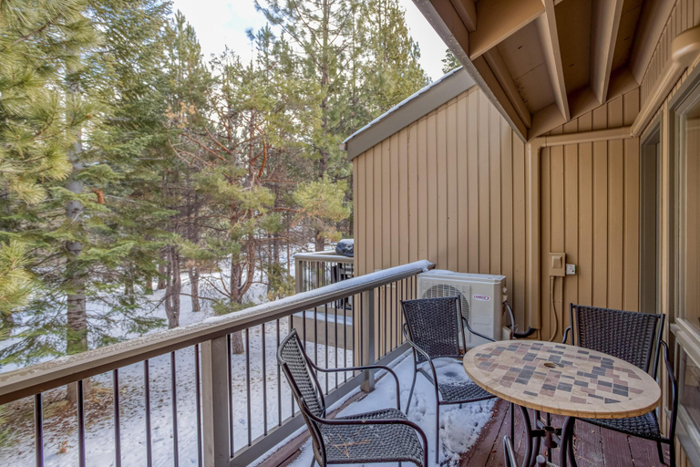 Others 1, Ski House 246, Deschutes