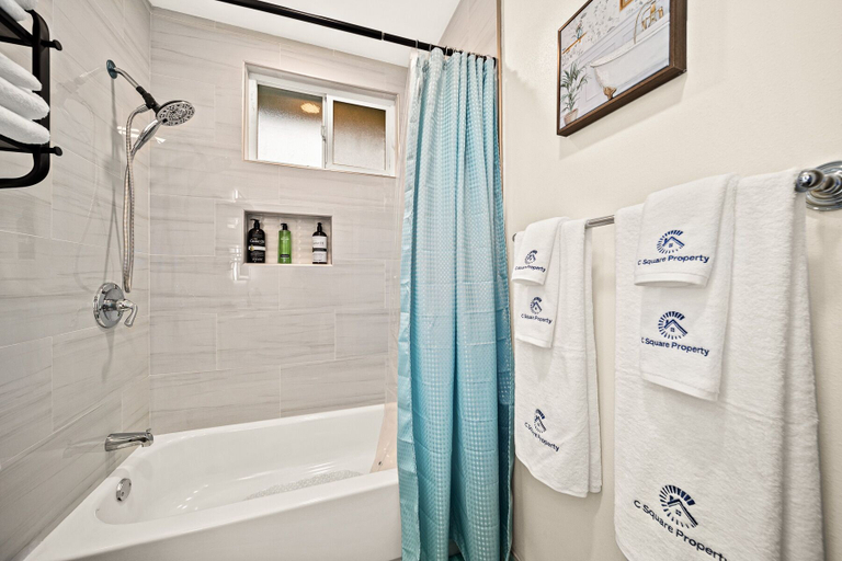 Bathroom 3, Vibrant&Refreshing 12 min to Downtown LA, Los Angeles