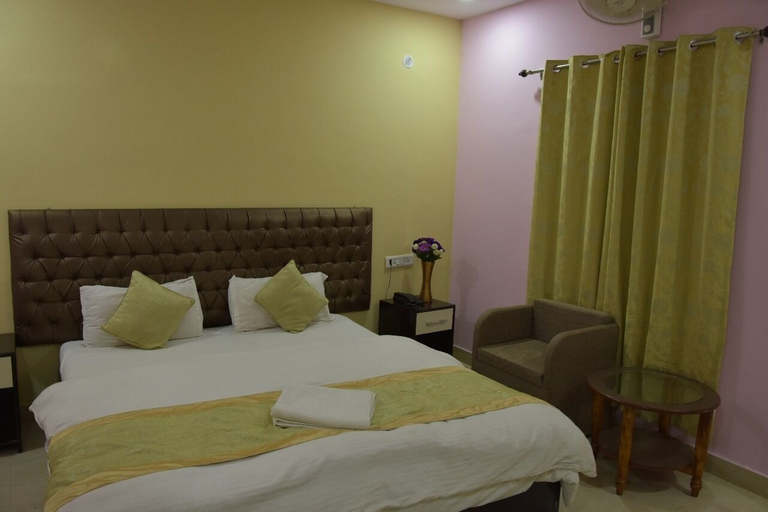 Bedroom 4, Hotel Sarweshwary, Varanasi