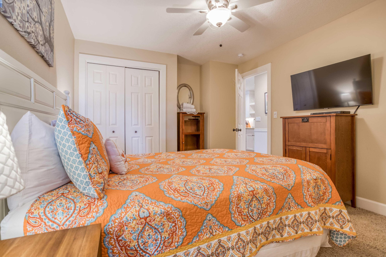 Bedroom 4, Abbot House 4 2 Bedroom Condo, Deschutes