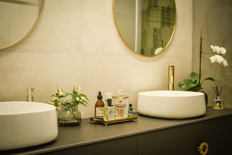 Bathroom 3, Sophisticated Tel Aviv Retreat 1BR Apt