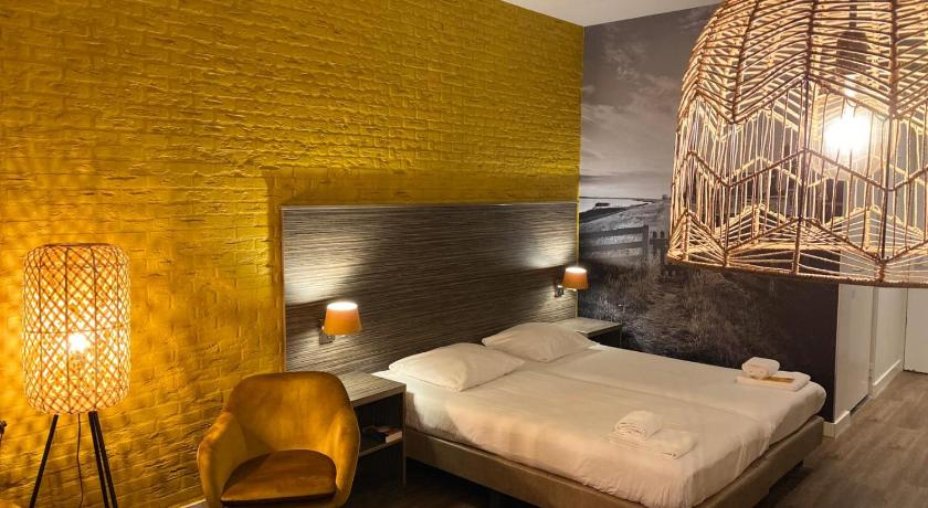 Bedroom 2, Strandhotel Vigilante, Padang Sidempuan