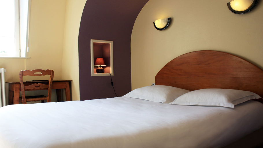 Bedroom 3, Brit Hotel Notre Dame, Nord