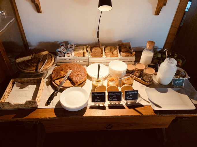 Food & Drinks 6