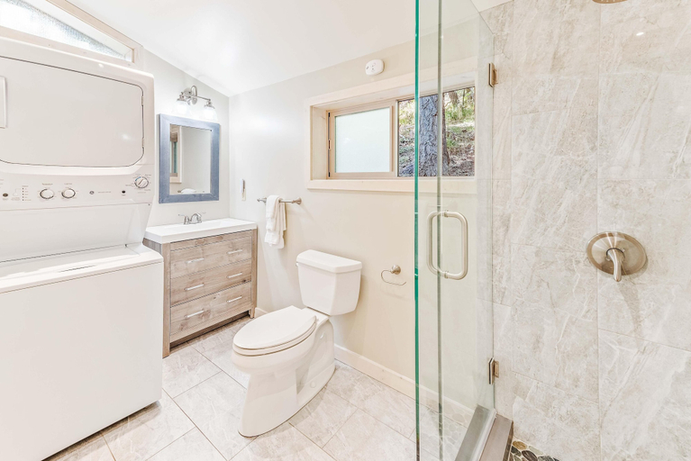 Bathroom 4, 103 - Bow Canyon Escape, San Bernardino