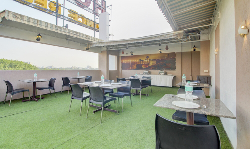 Food & Drinks 5, Itsy Hotels Prince Regency, Pune