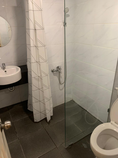 Bathroom, Atria Apartment 1BR, Sleman