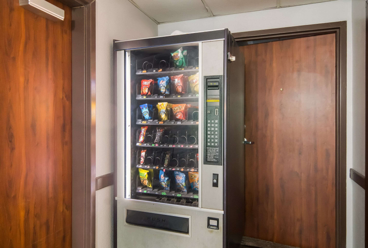 Food & Drinks 5, Quality Inn & Suites Waco North, McLennan