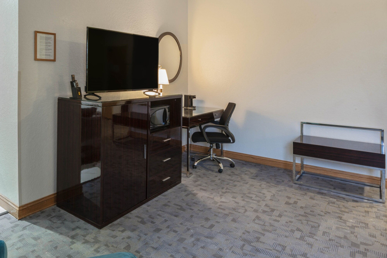 Bedroom 3, Super 8 by Wyndham Uniontown PA, Fayette