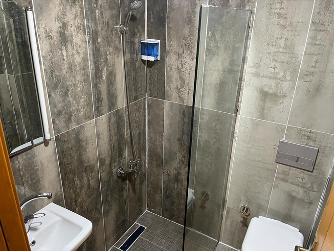 Bathroom 5, LARA OLYMPOS PANSIYON, Antalya