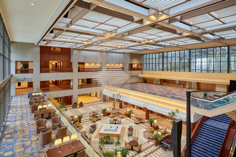 Sheraton Kansas City Hotel at Crown Center, Jackson