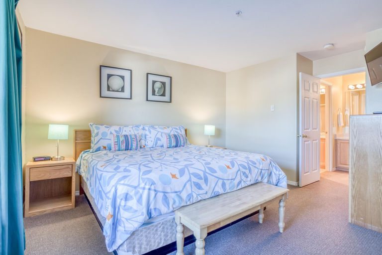 Bedroom 3, Birds Nest Suite, Lincoln