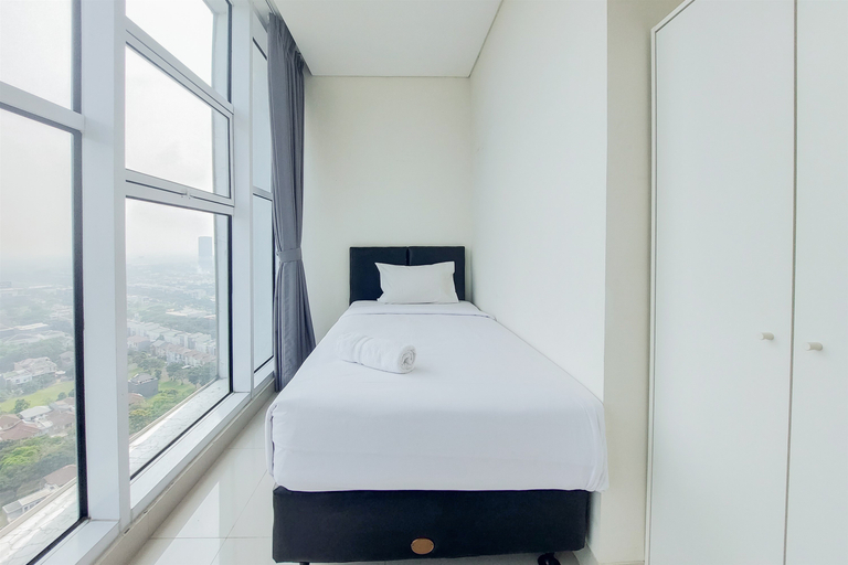 Bedroom 5, Modern Look and Comfy 2BR Brooklyn Alam Sutera Apartment By Travelio, Tangerang
