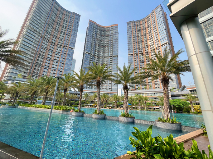 Sport & Beauty 3, Gold Coast Sea View Apartments by Rentrooms, Jakarta Utara
